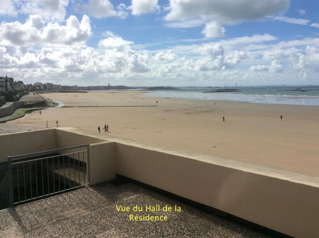 Appartement Les Pieds Dans L'Eau - Residence Sur La Plage Сен-Мало Экстерьер фото